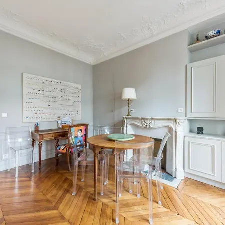 Amazing Flat For 4p Near Ternes דירה *